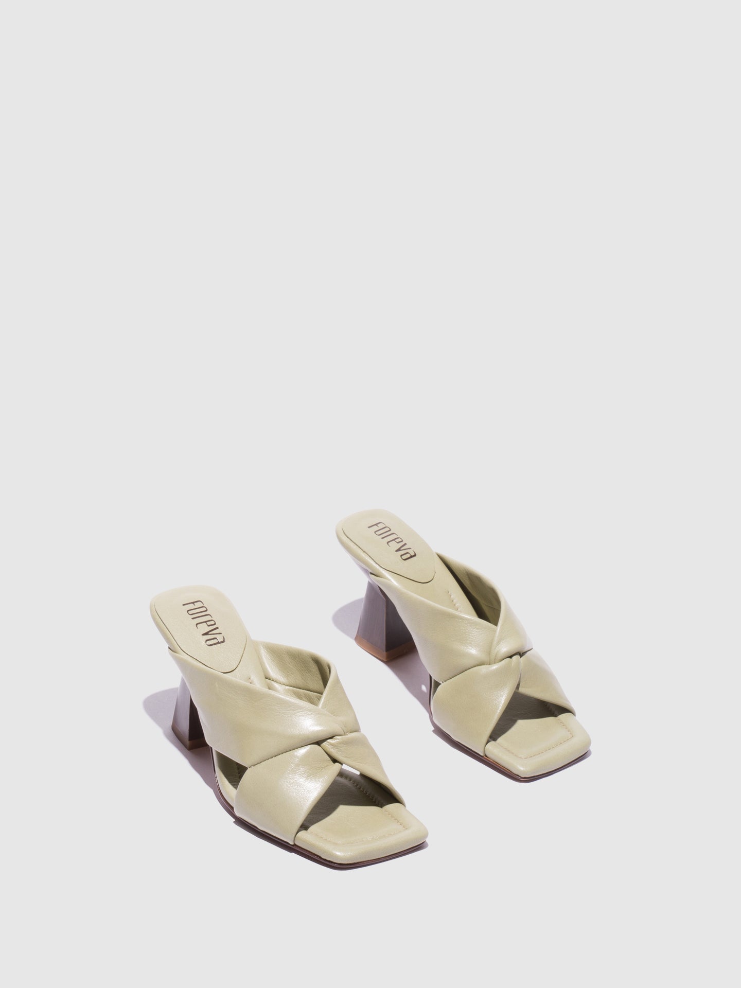 Foreva Mules de Salto Grosso em Verde